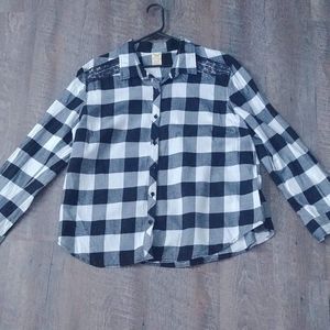 Black & white plaid shirt